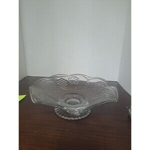 Vintage Anchor Hocking Harvest Grape Ribbed Pedastled Bowl With Ruffled Edging